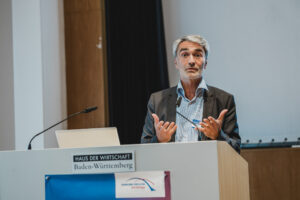 PA 8 Expert Forum THE GREEN DEAL – AS FINANCE AND BUSINESS OPPORTUNITY