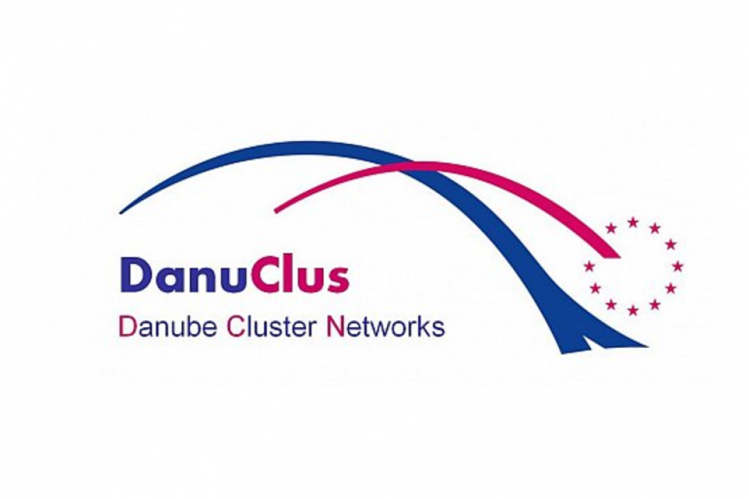 DanuClus goes global: first contacts with China