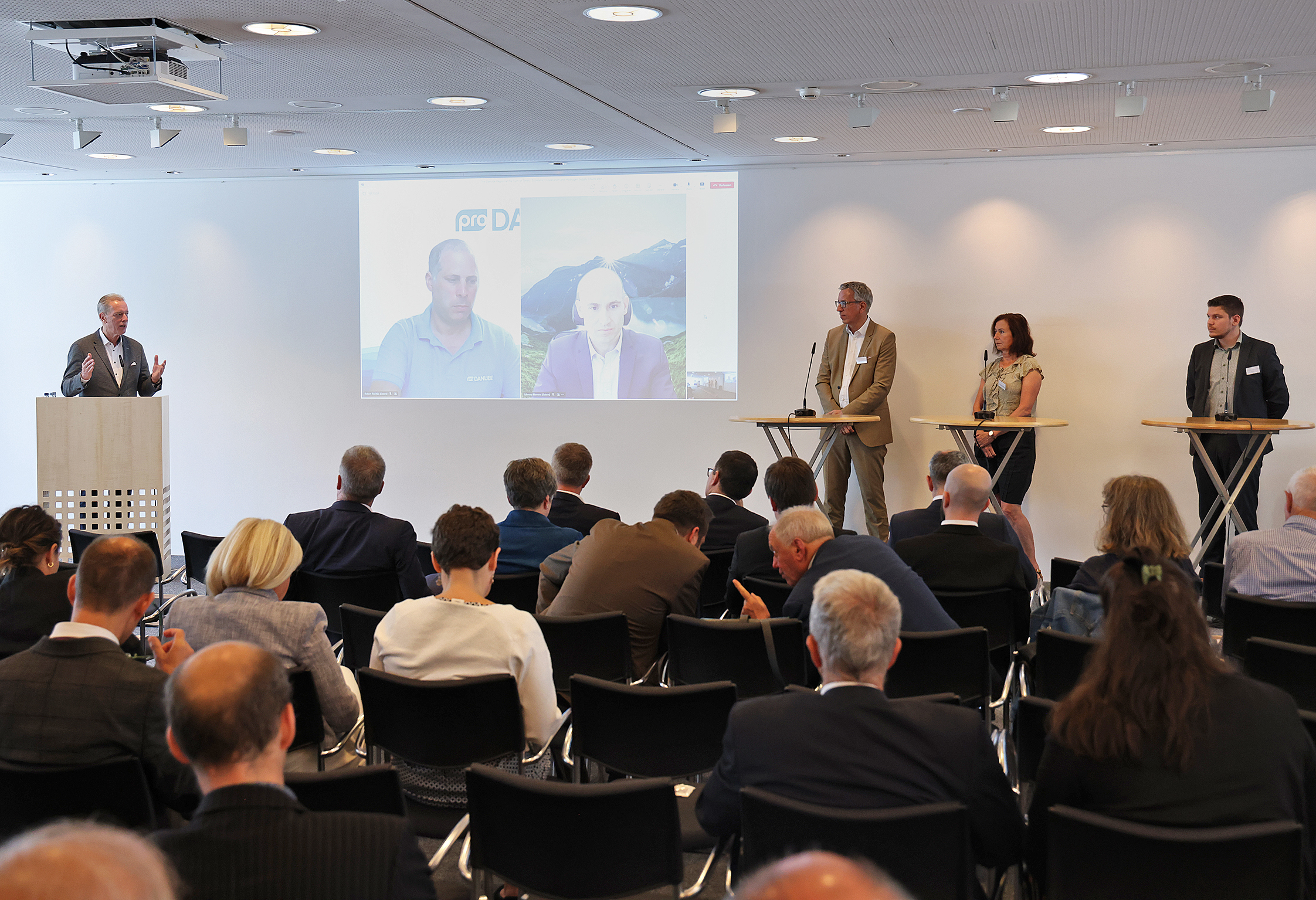 Event “The Danube Region at the Turn of Times – Economic Cooperation and Hydrogen Supply Chains along the Danube” on 8 July 2024 in Ulm